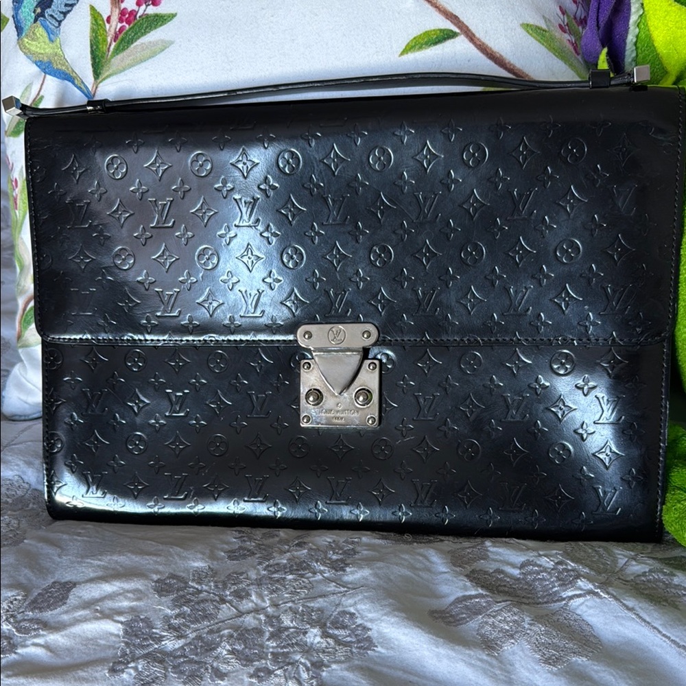 Louis Vuitton Black Men's Bag(SOLD)